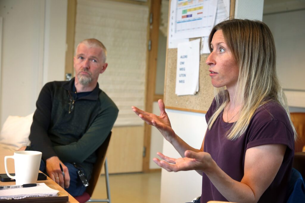 Psykiatrisk sykepleier Tore Ødegård og seksjonsleder Christine Nyquist