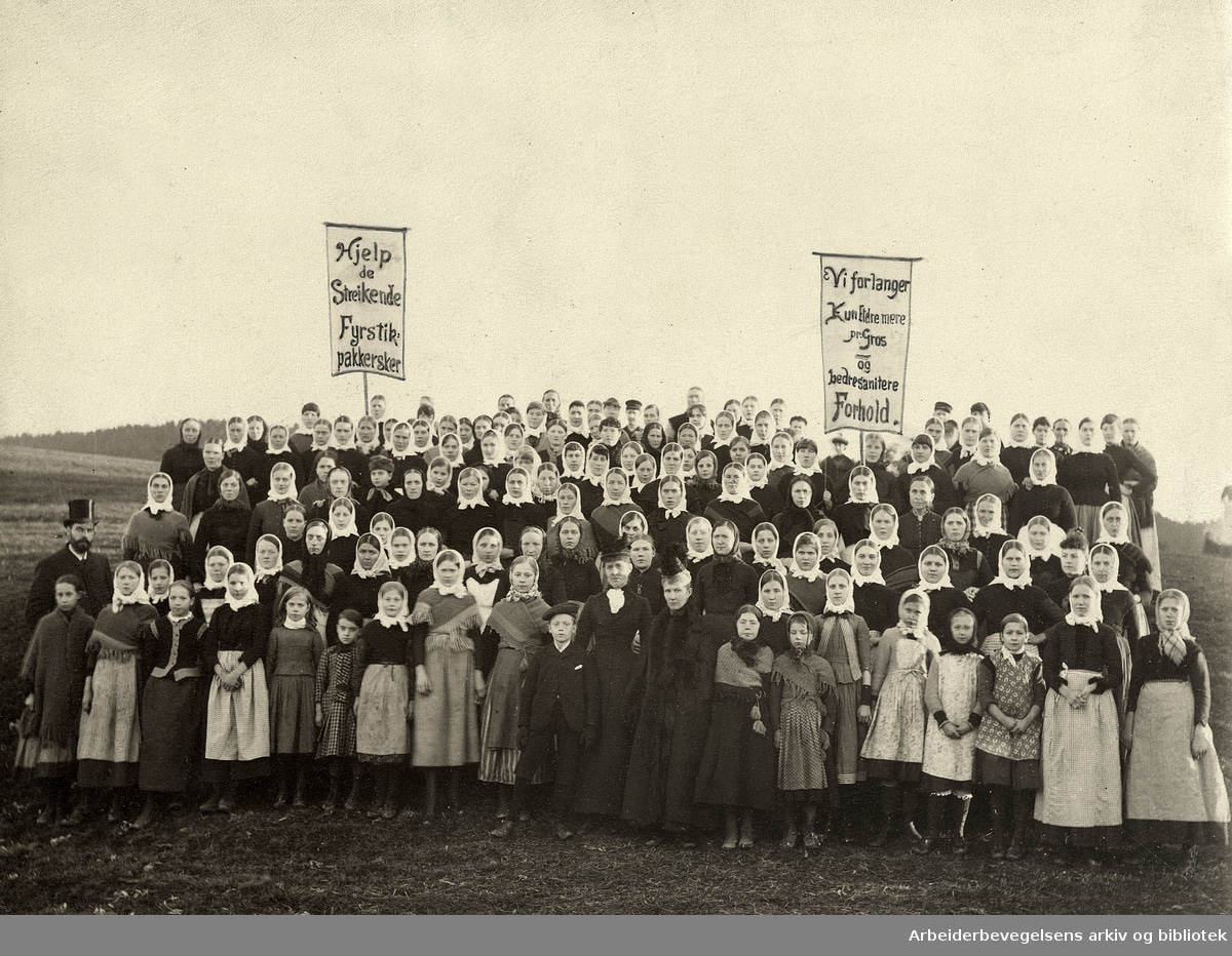 Fyrstikkarbeiderstreiken i oktober 1889, da jentene ved fyrstikkfabrikkene Bryn og Grønvold la ned arbeidet.