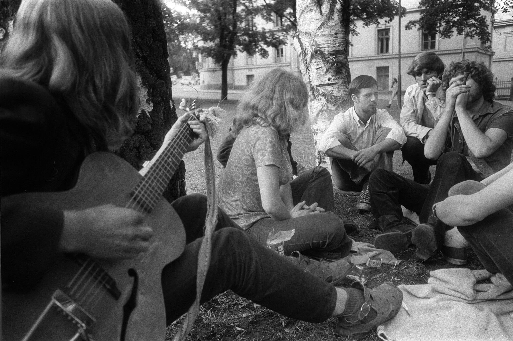 Hasjrøyking i slotssparken på 1970-tallet
